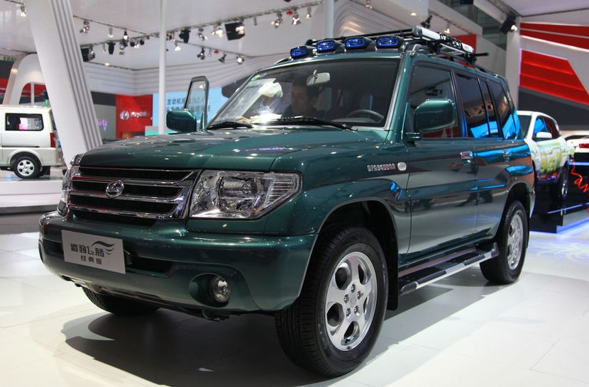 獵豹 飛騰 經(jīng)典版 CFA6400AA MT 4WD 舒適型 2010款