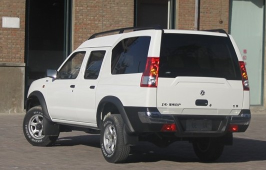 鄭州日產(chǎn) 銳騏多功能商用車 2WD ZD30柴油標(biāo)準(zhǔn)型 國(guó)Ⅲ 2010款