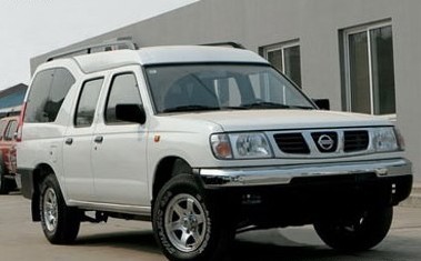 鄭州日產(chǎn) 銳騏多功能商用車 4WD ZD25柴油標(biāo)準(zhǔn)型 2009款