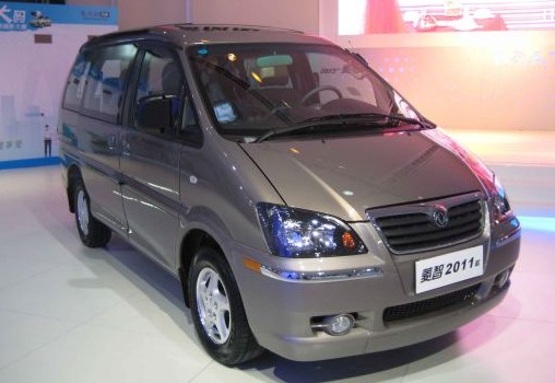 風(fēng)行 菱智 QA 標(biāo)準(zhǔn)型(長(zhǎng)車)LZ6510AQASQ 11座 2011款