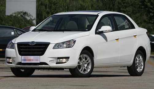 東風(fēng)風(fēng)神 S30三廂 1.6L 手動 尊貴型 2012款