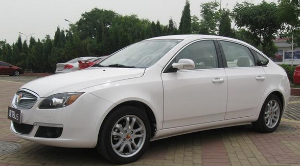 蓮花汽車(chē)L5 2011款 三廂1.6MT風(fēng)尚導(dǎo)航版