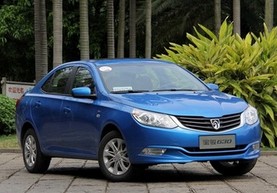 2013款寶駿630超值版 1.5L DVVT 手動(dòng)標(biāo)準(zhǔn)型