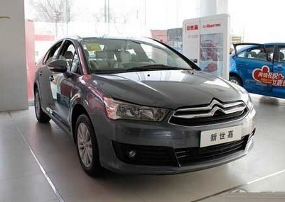 2013款新世嘉兩廂1.6L 手動樂尚版