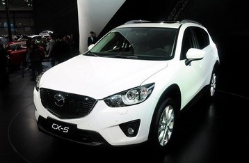 2013款馬自達(dá)CX-52.5L 自動四驅(qū)豪華版